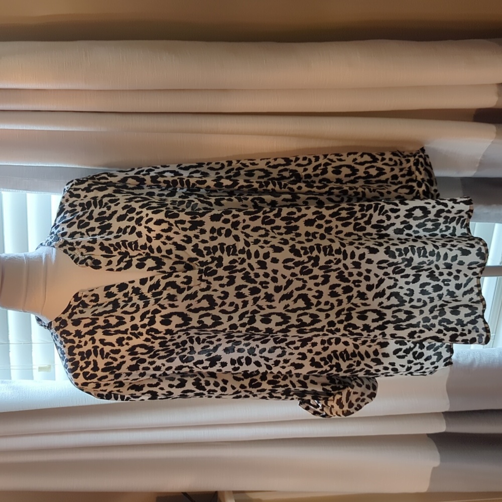 Chico's Size 3 Long Sleeve Animal Print Top